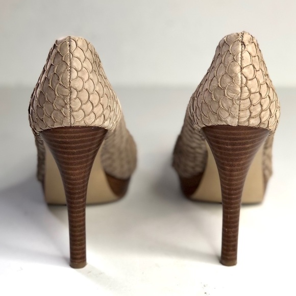 Calvin Klein Kendall fish skin textured scaly stilettos platform tan beige sand - Picture 3 of 13